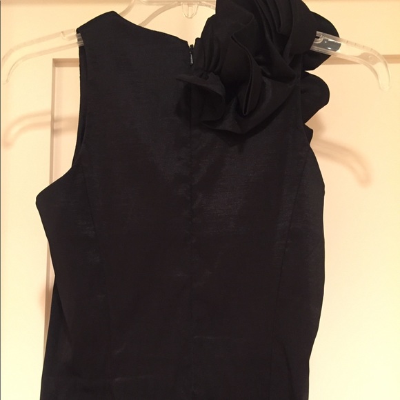 Cache ruffled V-neck bodycon Black little dress - Picture 7 of 8